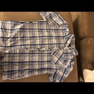 Men’s plaid short sleeve shirt